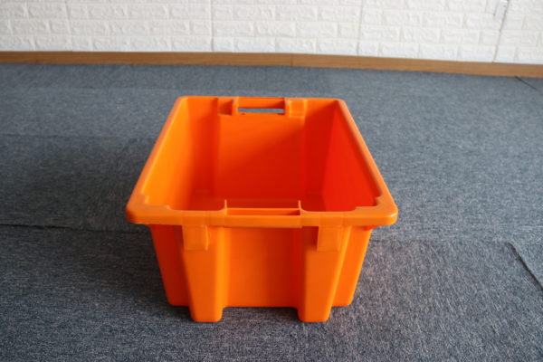 bulk plastic storage tubs