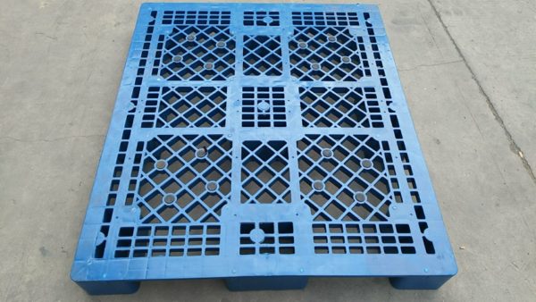 large plastic pallets