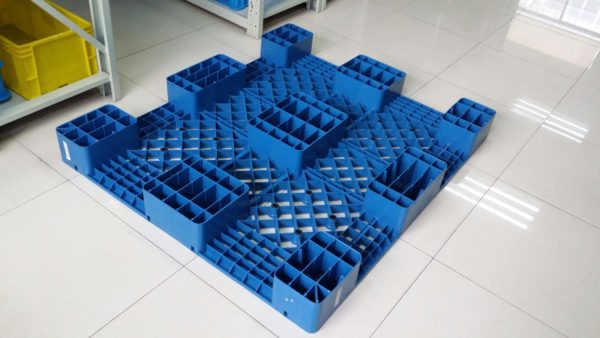 large plastic pallets