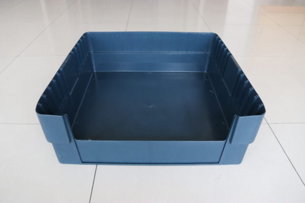 plastic storage bins drawers