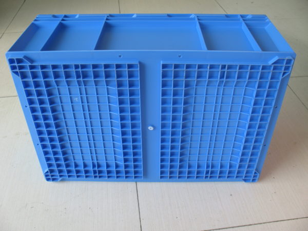 strong plastic boxes with lids